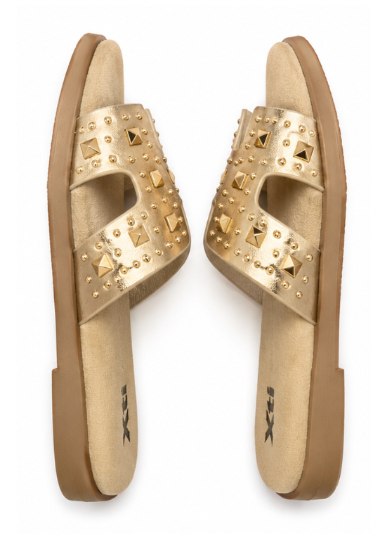 CHINELAS DOURADAS COM TACHAS - XTi