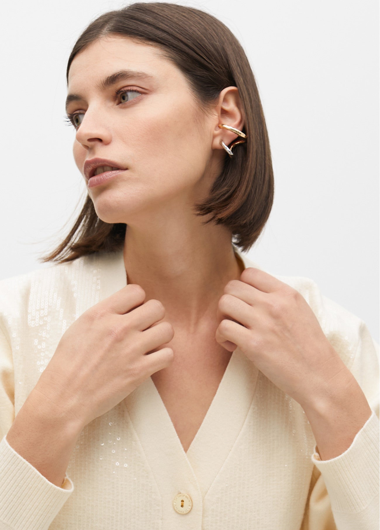 CARDIGAN DE MALHA DETALHE LANTEJOULAS - LOLA CASADEMUNT