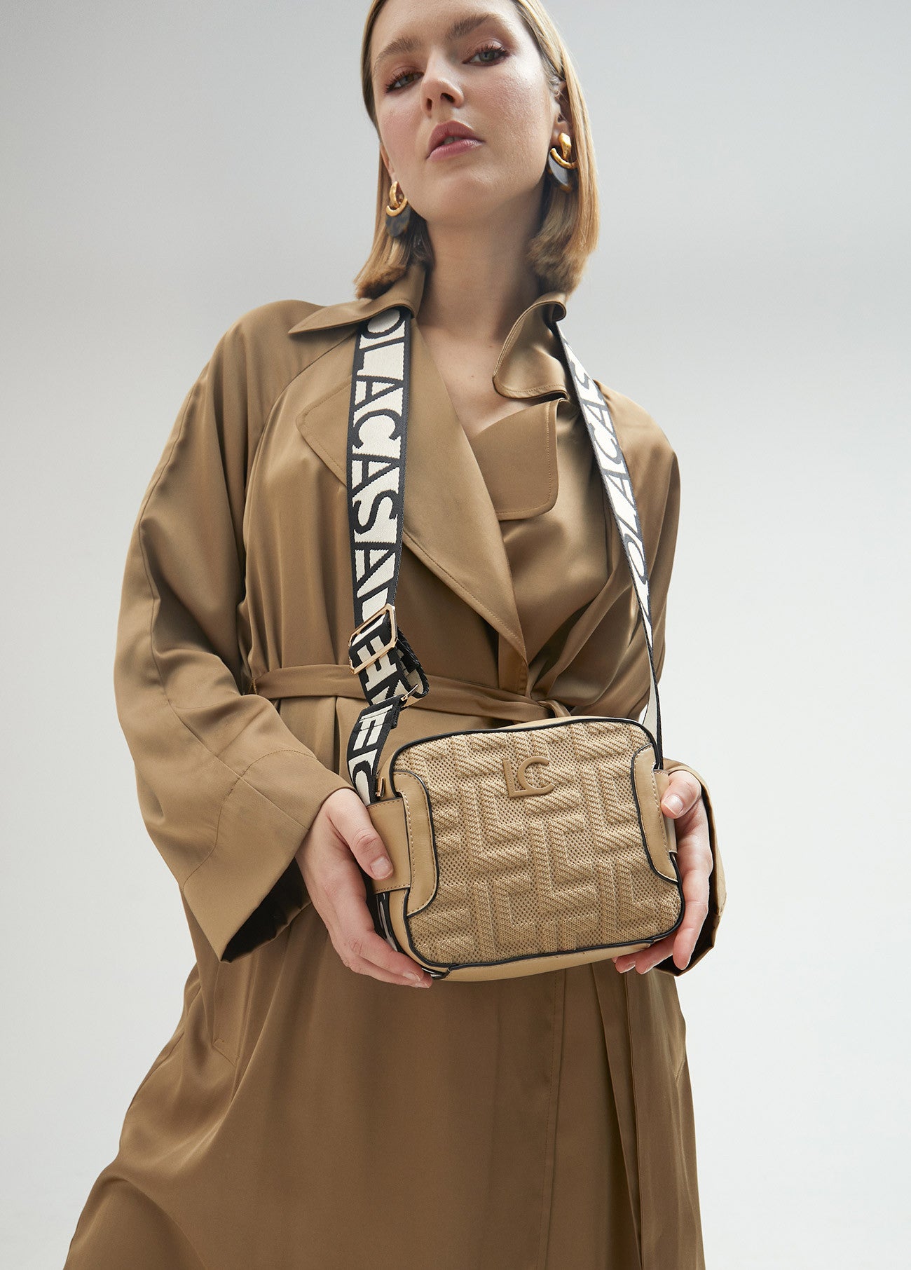 MALA A TIRACOLO CAMERA BAG - LOLA CASADEMUNT