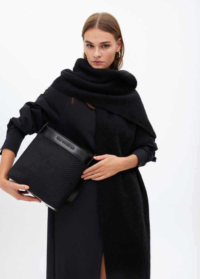 BOLSA BOHO COMBINADA EM TECIDO E EFEITO COURO - LOLA CASADEMUNT